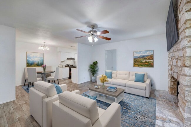 Building Photo - 703 Country Aire Dr Unit B Rental