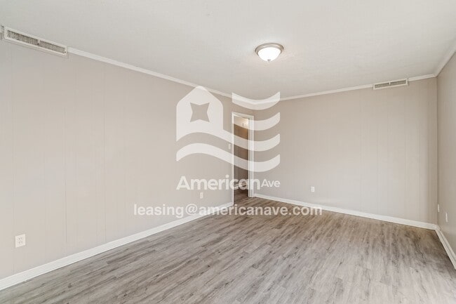 Photo - 2645 Maria Terrace