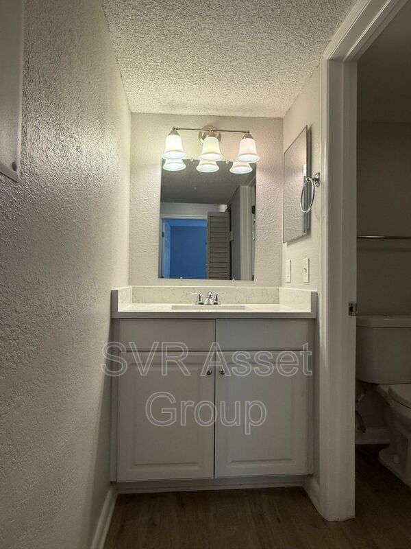 Photo - 100 Fairway Unidad 1804