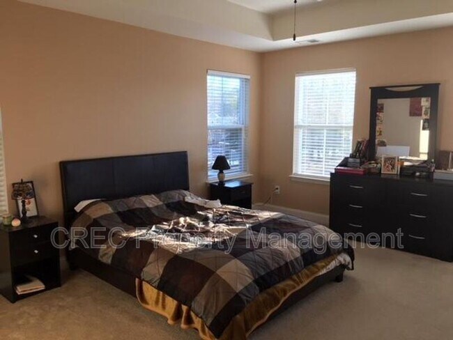 Photo - 322 Weeping Willow Way