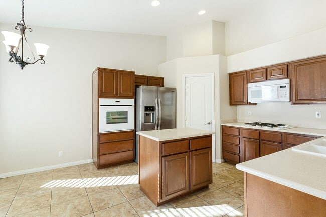 Photo - 4 Bedroom Single Story in Southern Highlan...