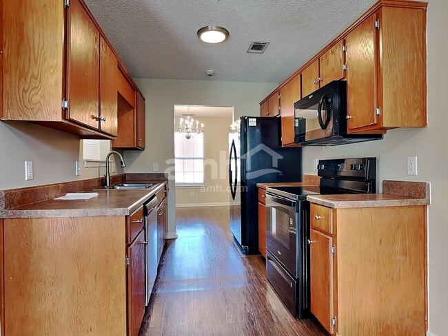 Photo - 11 Mills Run Ct