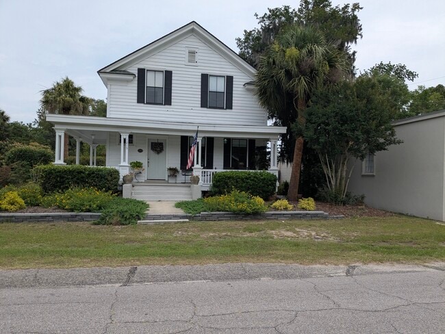 Photo - 1215 Prince St