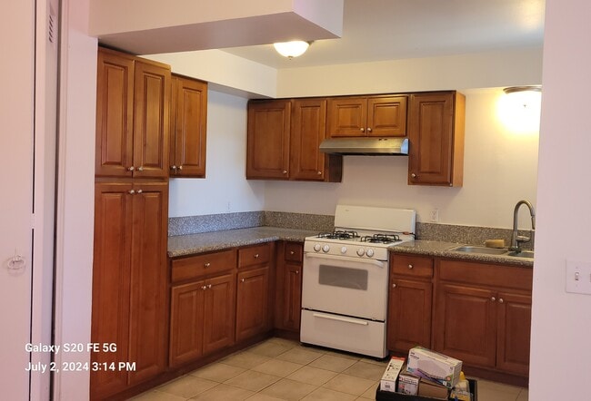 Photo - 614 N Moraga St