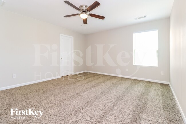 Photo - 659 Independence Ave