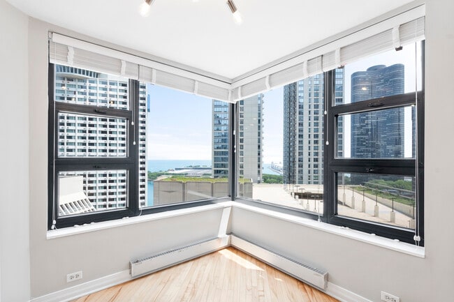 Photo - 401 E Ontario St Unit 810