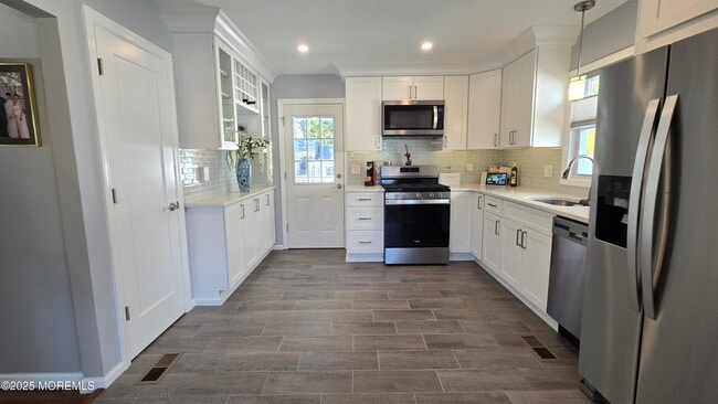 Photo - 2 Pine Crest Dr