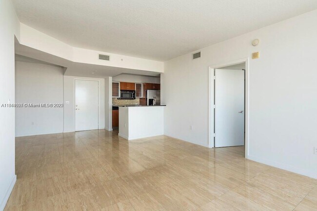 Photo - 18800 NE 29th Ave Unit 803