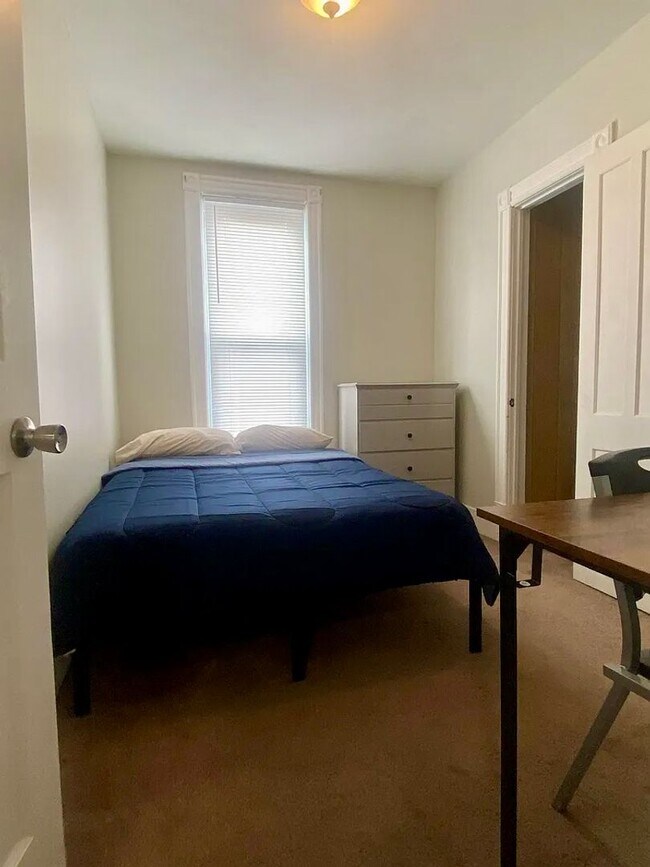 Photo - 10 Maple Ave Unit Apt 2