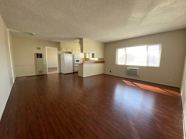 Entry - Unit 10 (2nd floor) - The Frontier