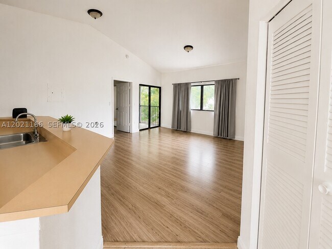 Photo - 2550 SW 18th Terrace Unit 1706