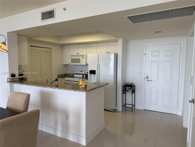 Photo - 19501 W Country Club Dr Unit 1705