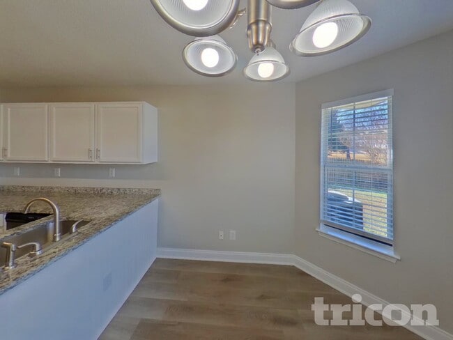 Photo - 602 Chartwell Ct