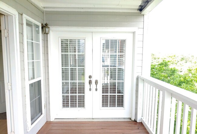 1400G Cedar Ridge Drive