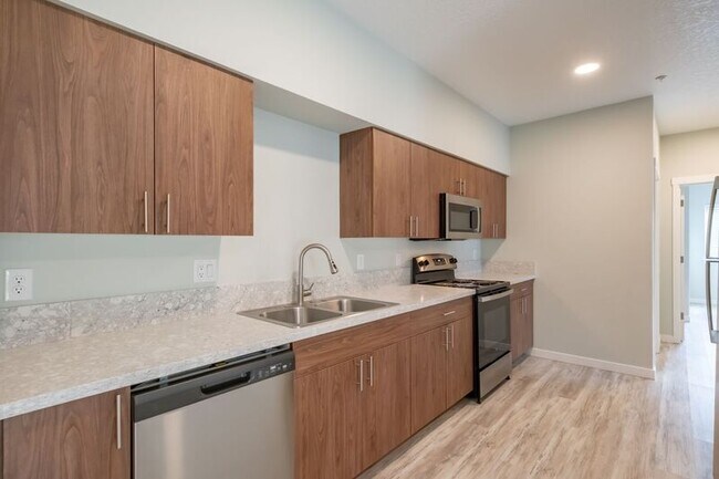 Photo - 13001 S Crompton Lane Unit 313