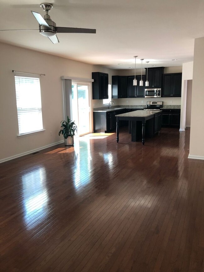 Photo - 7419 Wicks Rd Williamsburg VA 23188