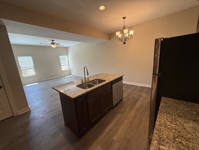 Photo - 20478 Castle Rdg Rd