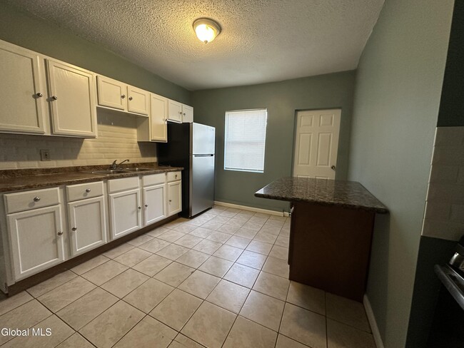 Photo - 144 Dove St Unit Apt 2