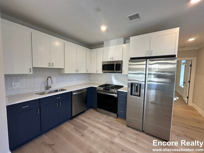 Photo - 163 Everett St