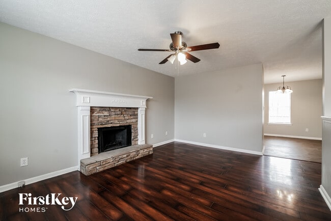 Photo - 160 Peyton Ln