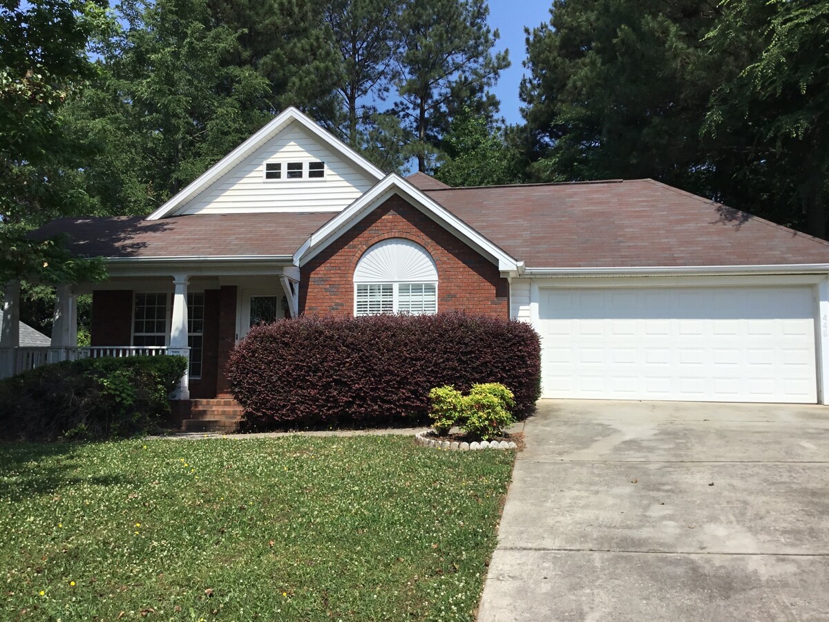 Photo - 448 Riverwalk Dr NW