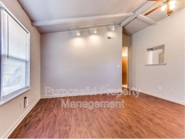 Photo - 2633 SW 68th St