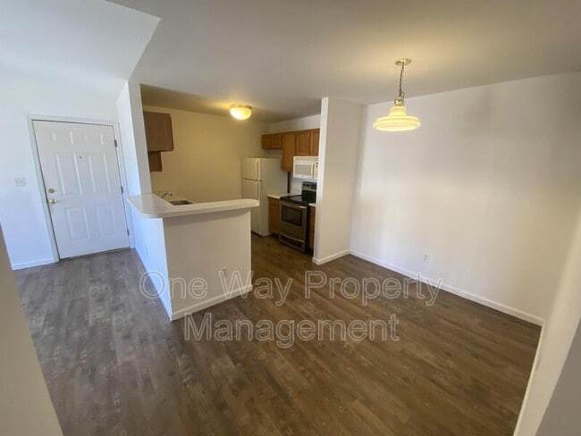 Photo - 2820 17th Ave Unidad #204