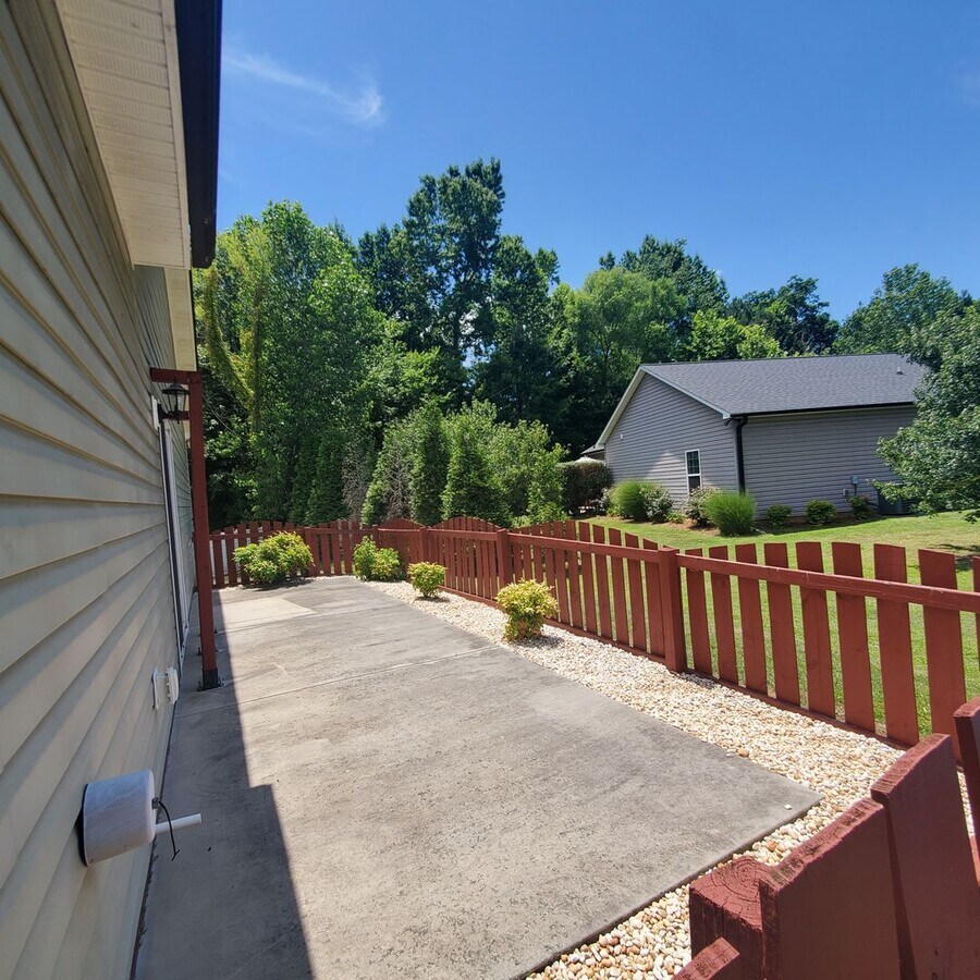 Photo - Coming Soon! Cute Single Family Home!