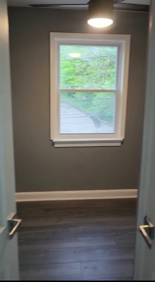 Photo - 416 Division Ave NE Unidad Beautiful Renovated 3bed