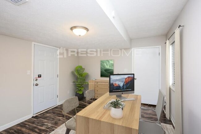 Photo - 1875 Marsh Creek Dr