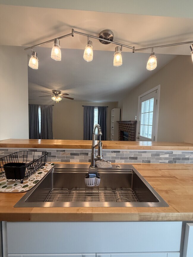 Photo - 1949 Arlington Arch Dr