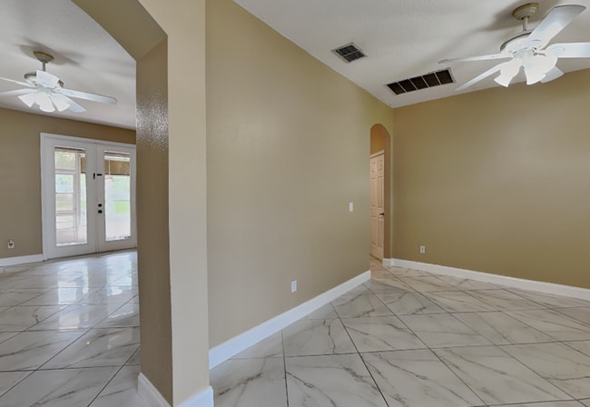Photo - 1115 Bridgeway Blvd