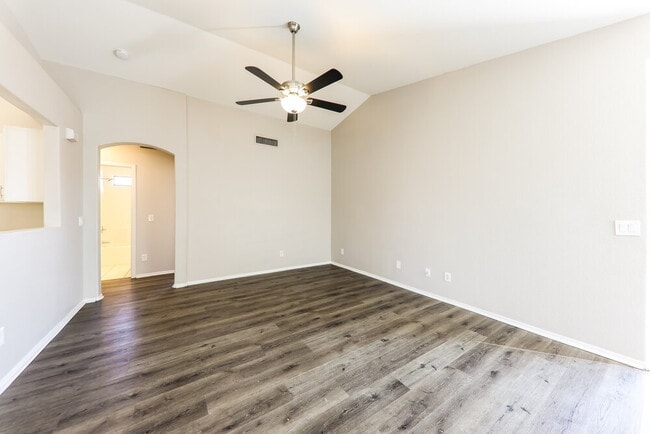 Photo - 16359 N Oachs Dr