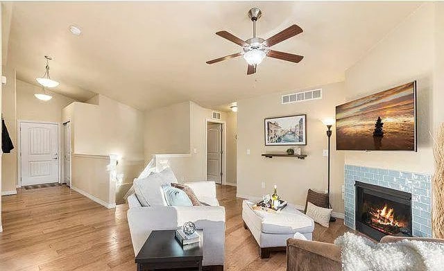 Photo - 5562 Osbourne Dr