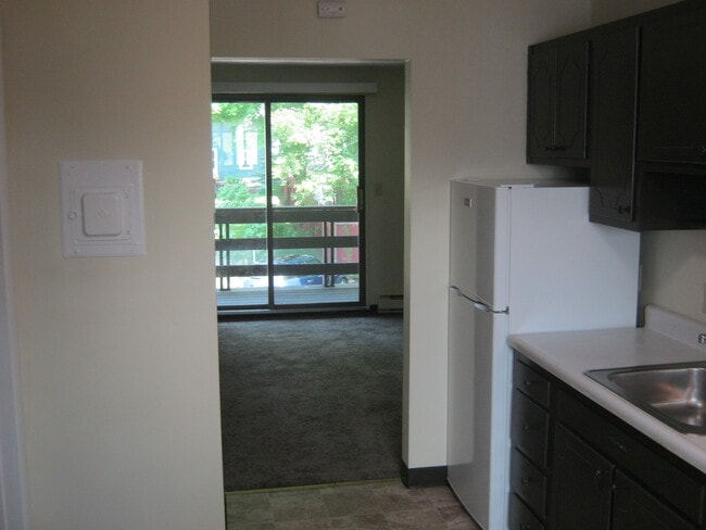 17 Cross St Unit 1