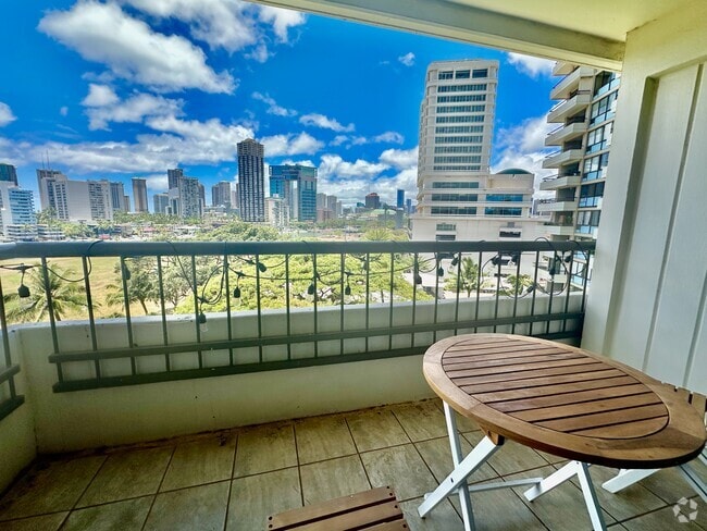 Building Photo - 2333 Kapiolani Blvd Rental