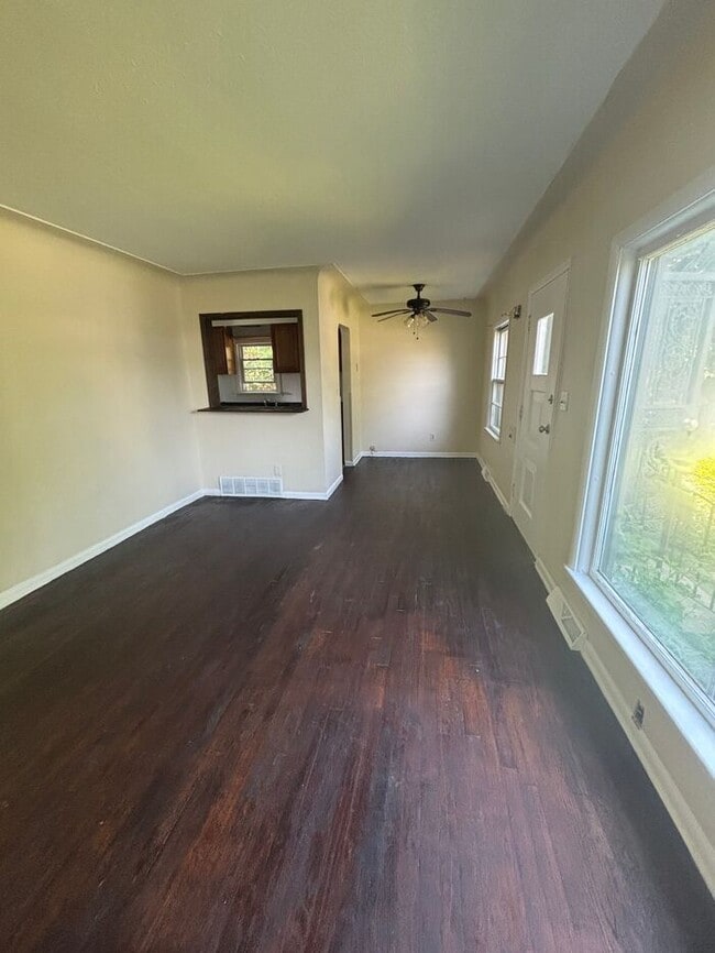 Photo - Charming 3 beds 1 bath in Cleveland! Pet f...