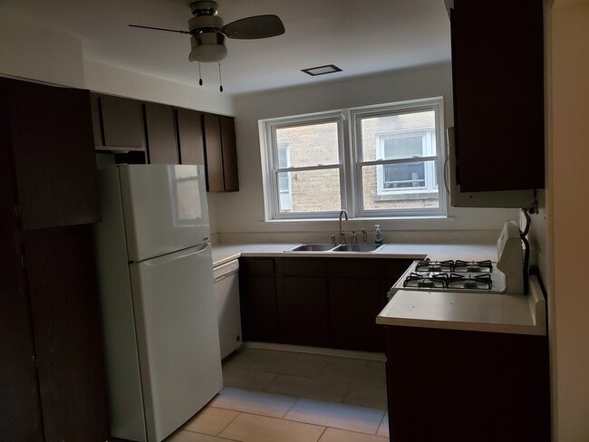 Photo - 2650 W Gregory St Unidad 1W