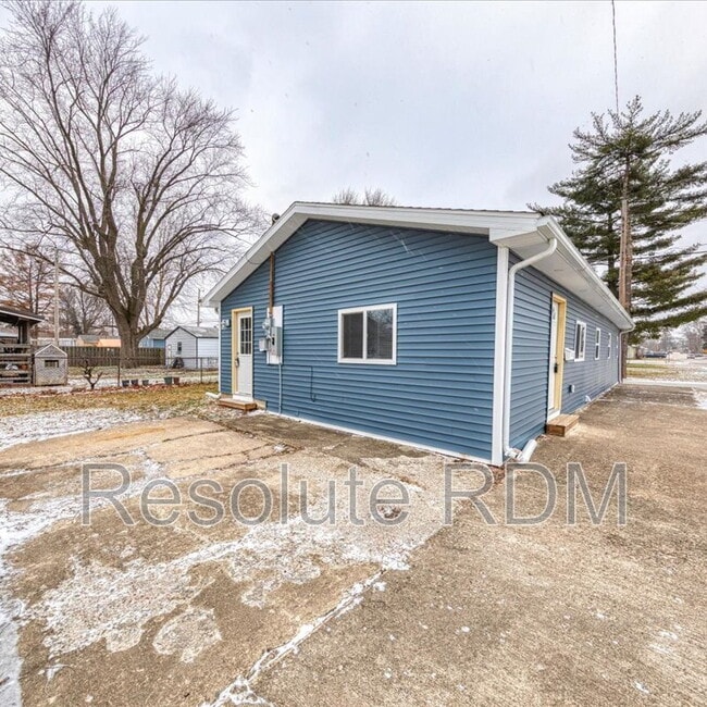 Photo - 1252 S Waugh St