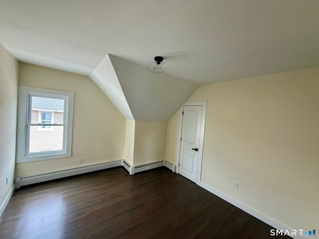 Photo - 449 Stanley St Unit 3