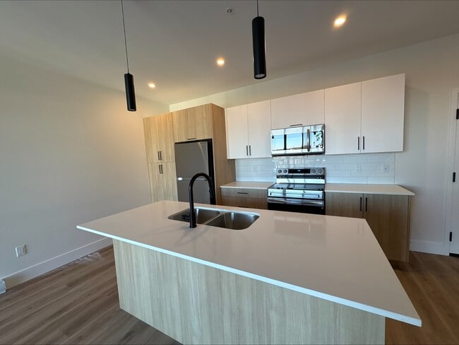 Photo - 1035 Melanson Rd Unit 613