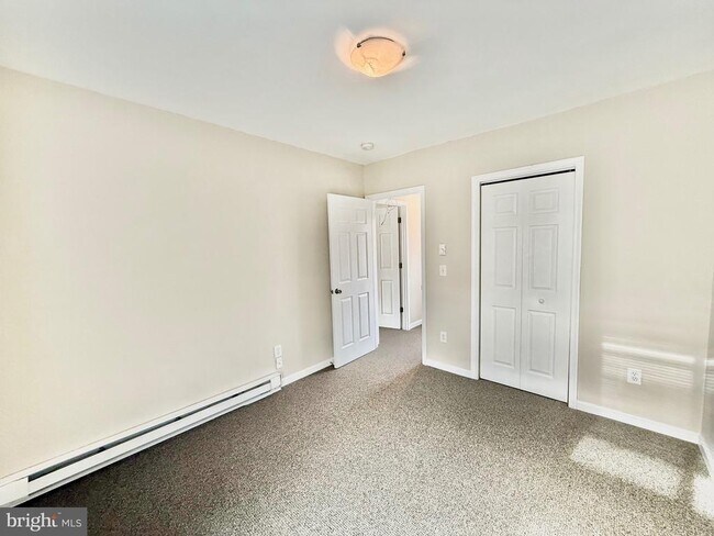 Photo - 720 W Glebe Rd Unidad 2C