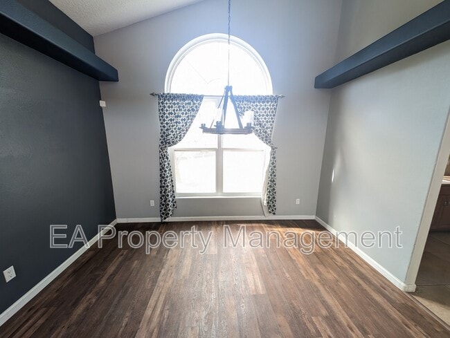 Photo - 4800 Sherry Ann Rd NW
