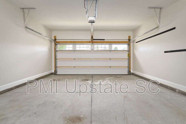 Photo - 243 Scottish Ave