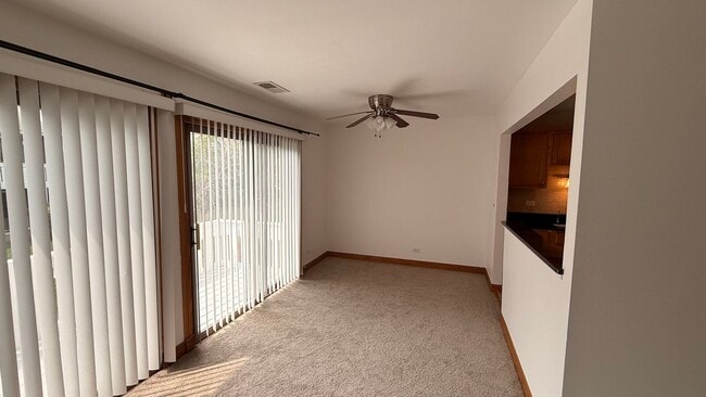 Photo - 220 Oak Knoll Ct