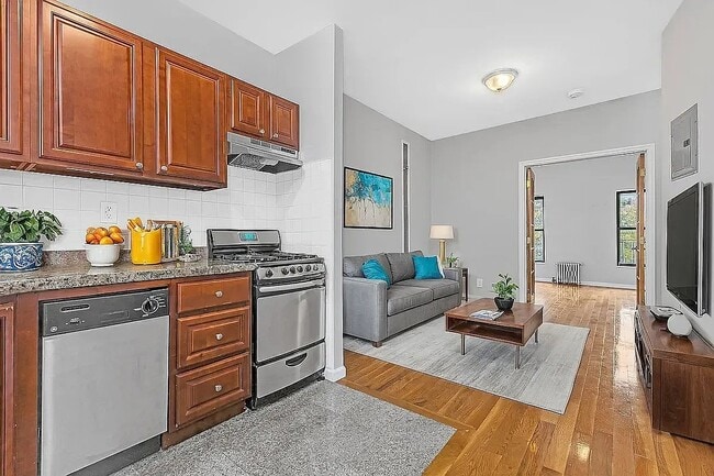 Photo - 568 Baltic St Unit 1L