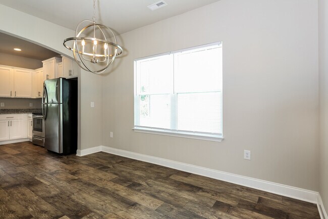 Photo - 410 Grant St