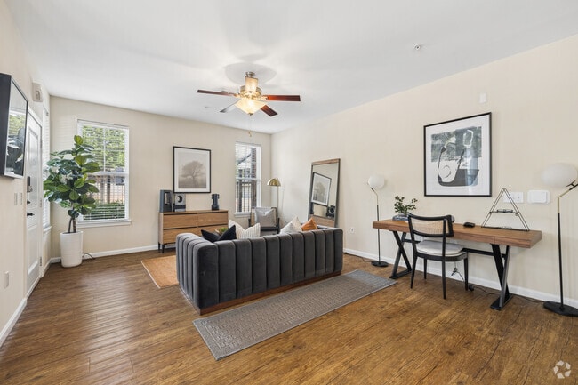 2BR, 2BA - 1,298SF - Living Room