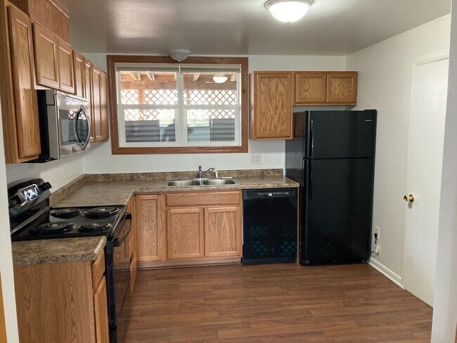 Photo - 4th Street Duplex Unidad 1220 1/2