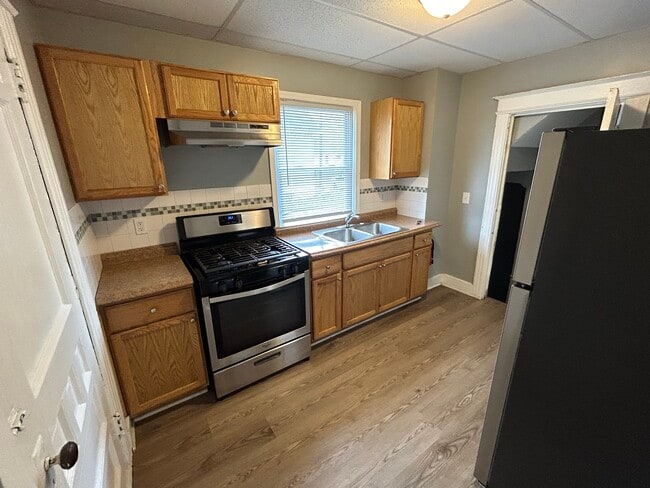 Photo - 659 Seward St